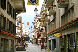 マルセイユの便利な宿泊拠点：東横INNサンシャルルの魅力と詳細情報